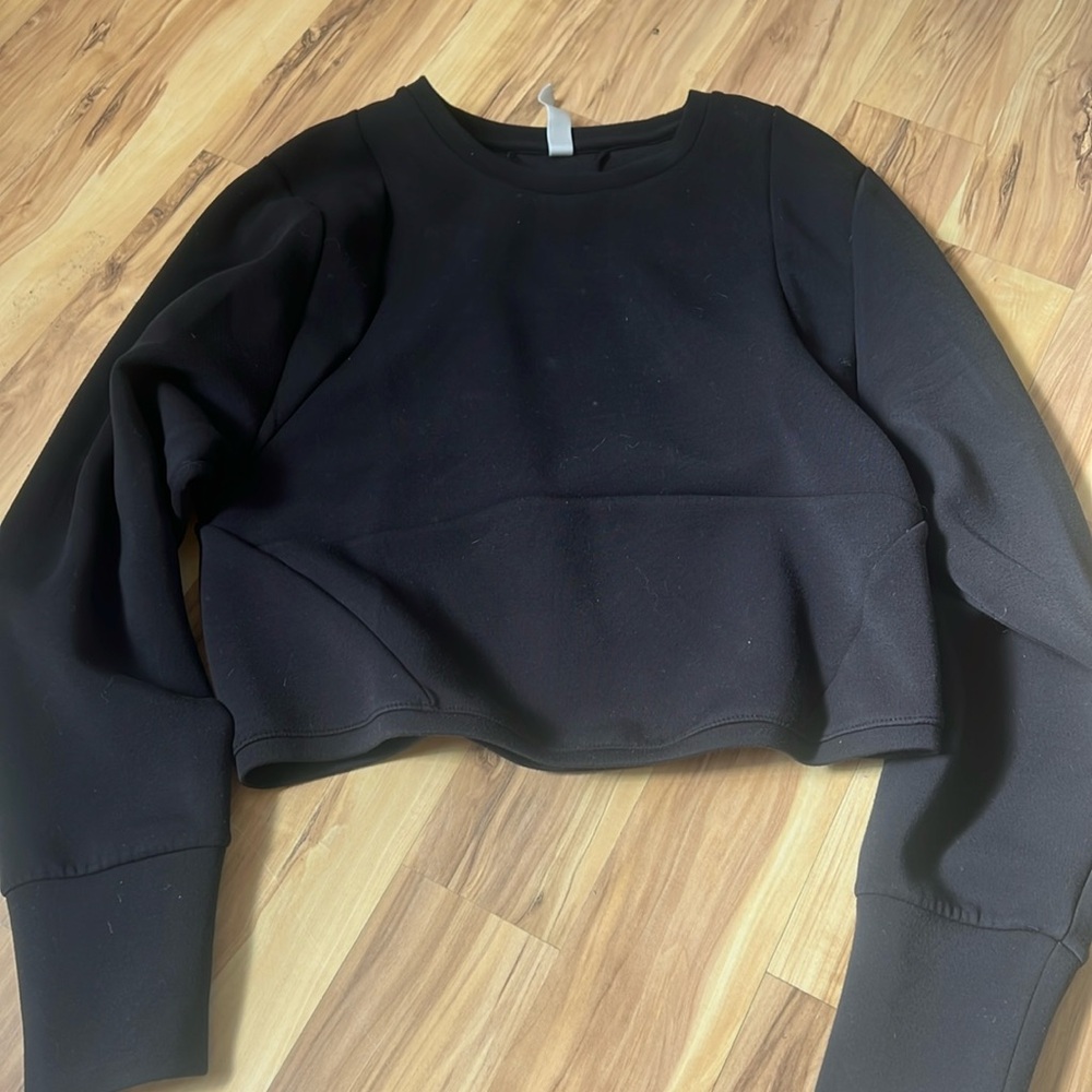 Athleta top size small